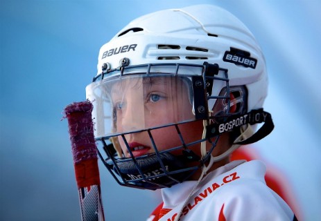 Eisstadion / Eishalle in Braunlage im Harz, Schlittschuhe, Eislaufen, Eisstockschiessen und Eishockey, Sport & Wintersport, Heiss auf Eis – dann kommt zu uns!